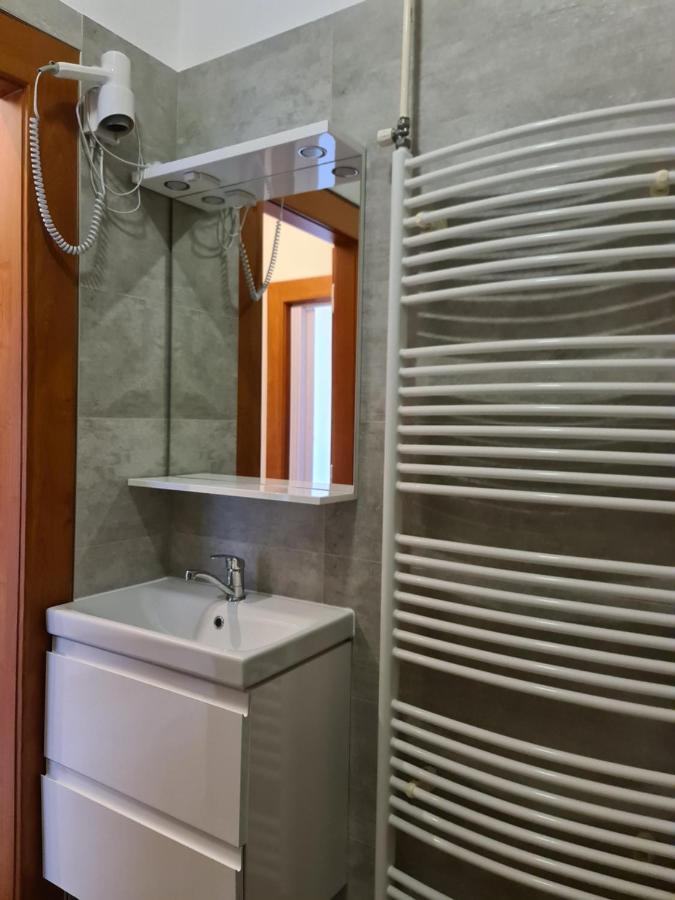 Hotel Koruna Roznov pod Radhostem Exterior foto