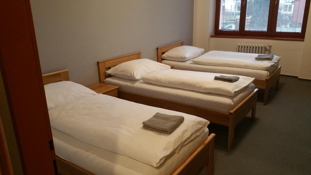 Hotel Koruna Roznov pod Radhostem Quarto foto